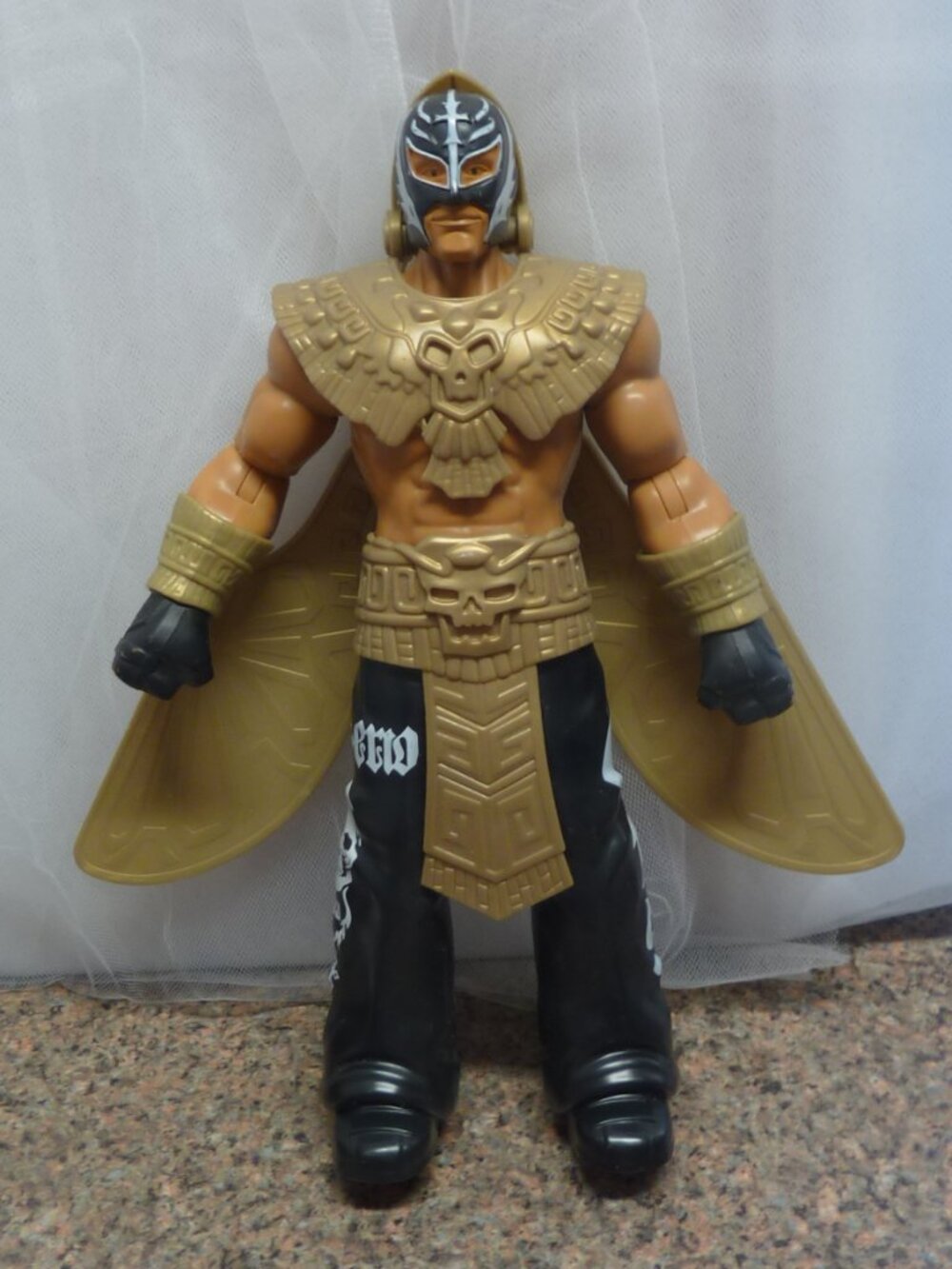WWE Collectable REY MYSTERIO Action Figure Aztec w/ Gold Wings 12” Tall (2014)